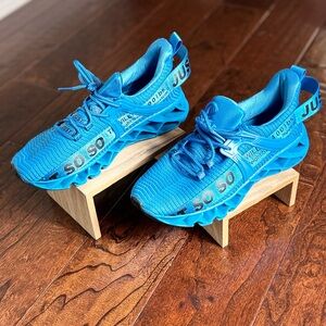 Just SoSo Women’s Tennis Shoes